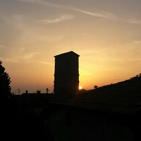 Relaxing Retreat In Rural Italy B&;b * マラネッロ